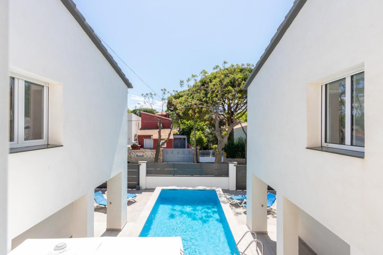 Goldhome - New House With Private Heated Pool, Parking, Wifi, Games Room 엠푸리아브라바 외부 사진